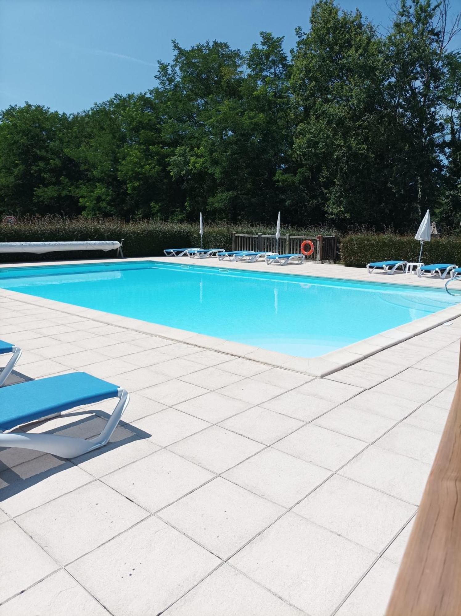 Ferienwohnung Au Pied De La Dordogne Argentat Exterior foto
